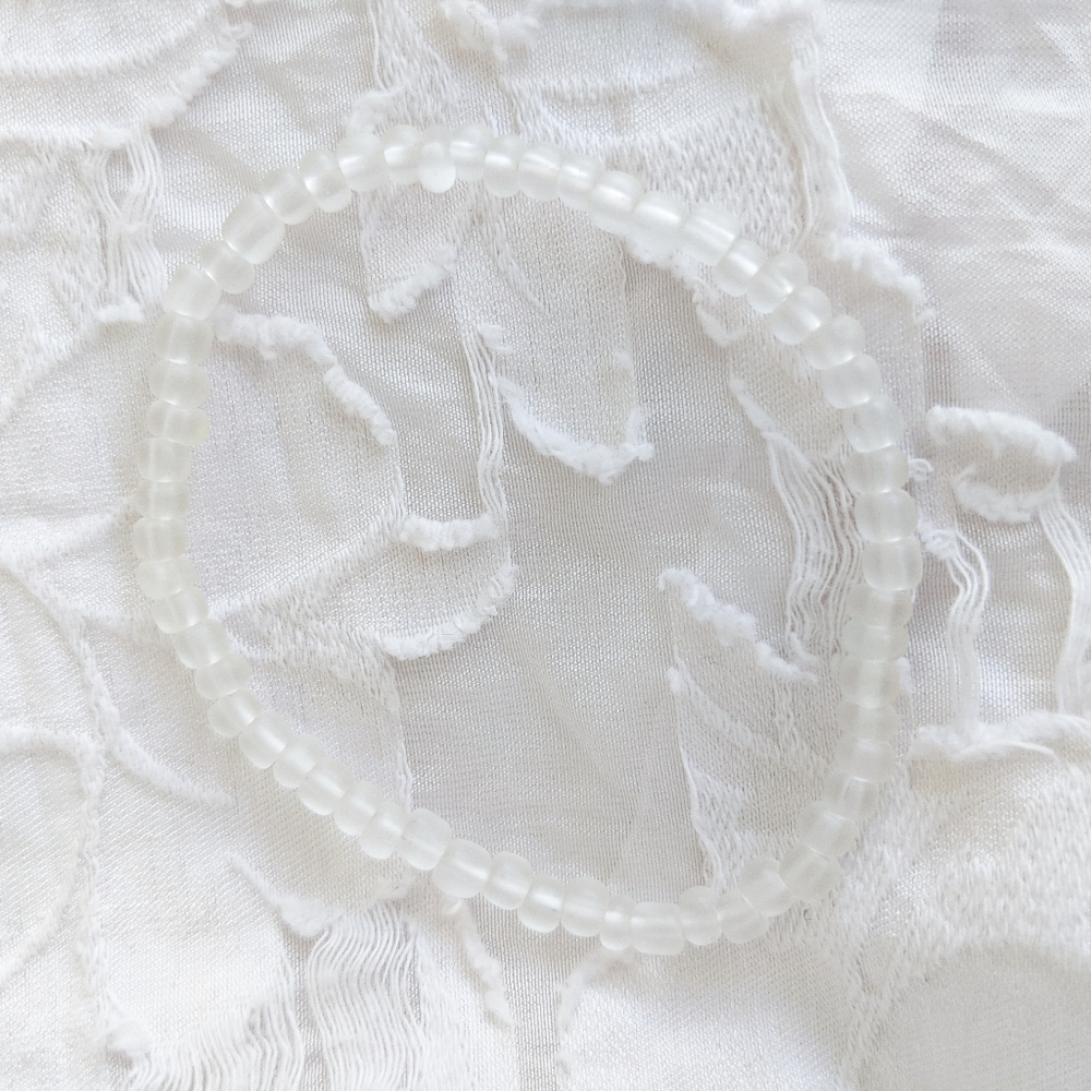 Frosted Glass Bead Bracelet